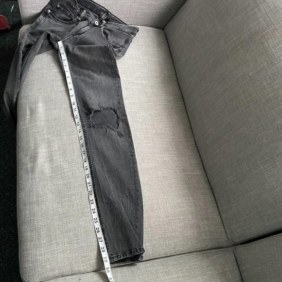H&M Divided Gray Distressed Busted Knee Jeans 28 - Picture 8 of 9
